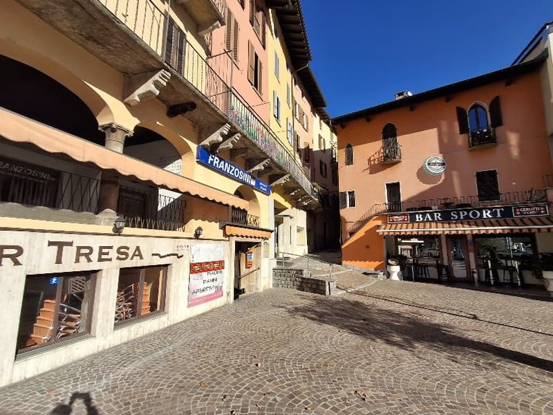 DEAL - Rustic Houses to Renovate in Ponte Tresa (2)