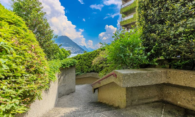 STUNNING 3.5 ROOM APARTMENT WITH LAKE VIEW IN LUGANO PARADISO (7)