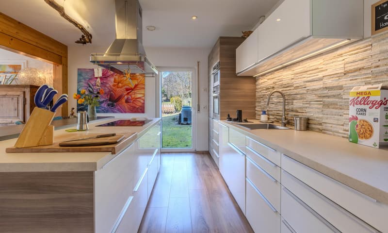Superbe et spacieuse villa 5.5 pièces avec jardin en bordure (4)