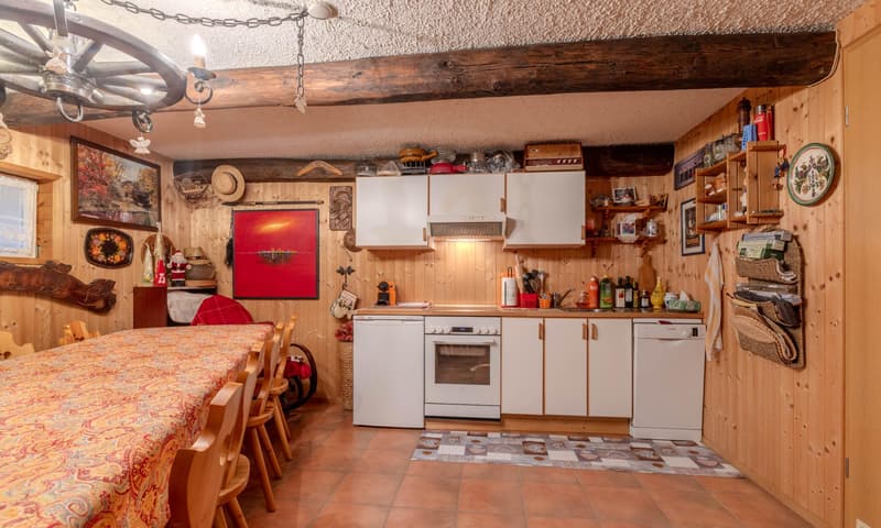 Beautiful House 6.5 with Grotto and Garden in Riva San Vitale (9)