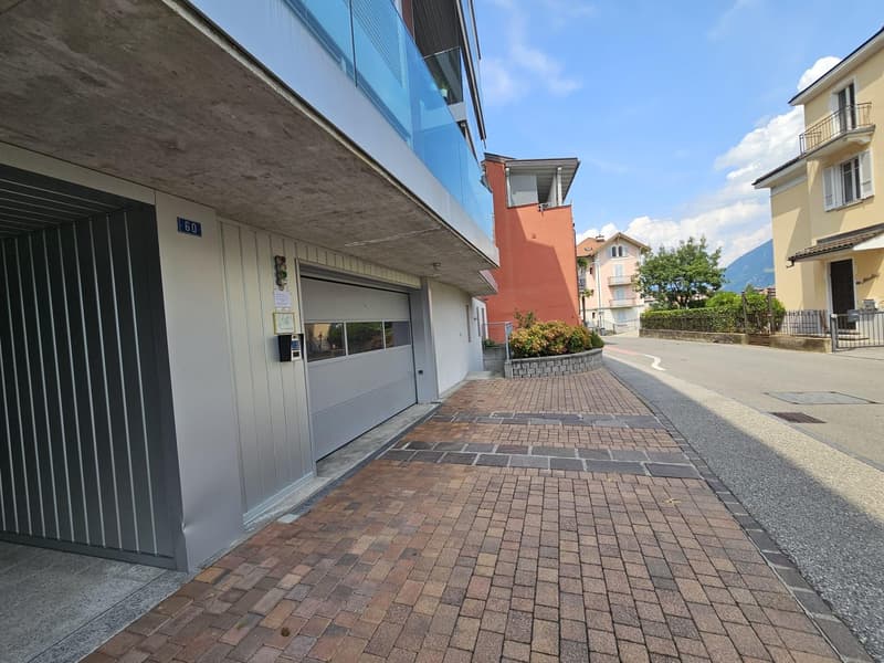 4 places de parking confortables dans un garage mécanisé à Melide (1)