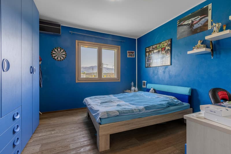 Superbe villa 6.5 sur un étage avec jardin à Stabio (7)
