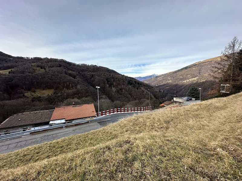 GROßES BAUGRUNDSTÜCK FÜR 3-4 WOHNUNITS IN CERTARA (3)