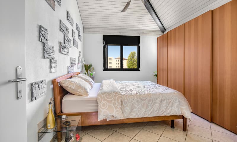 LUMINEUX APPARTMENT 4.5 AVEC TERRASSE ET JARDIN À SEMENTINA (7)
