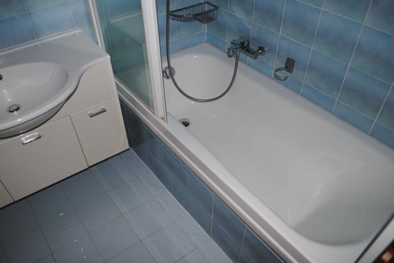 Appartement 2.5 pièces confortable avec terrasse dans une résidence avec piscine à Comano (8)