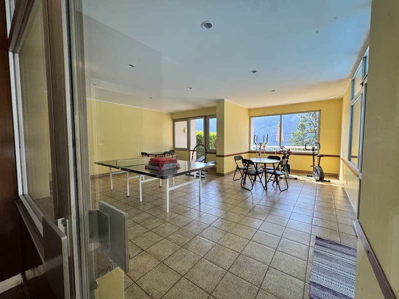 Zu vermieten 2.5-Zimmer-Wohnung mit Garten, Pool und Seeblick in Bissone (7)