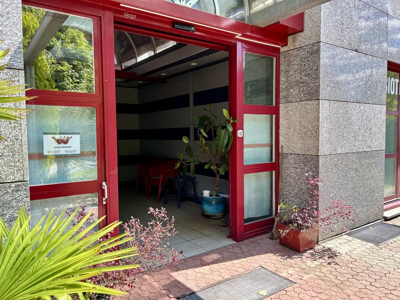 AFFITTASI STUDIO PER FISIOTERAPIA O ATTIVITÃ MEDICHE AD AGNO (6)