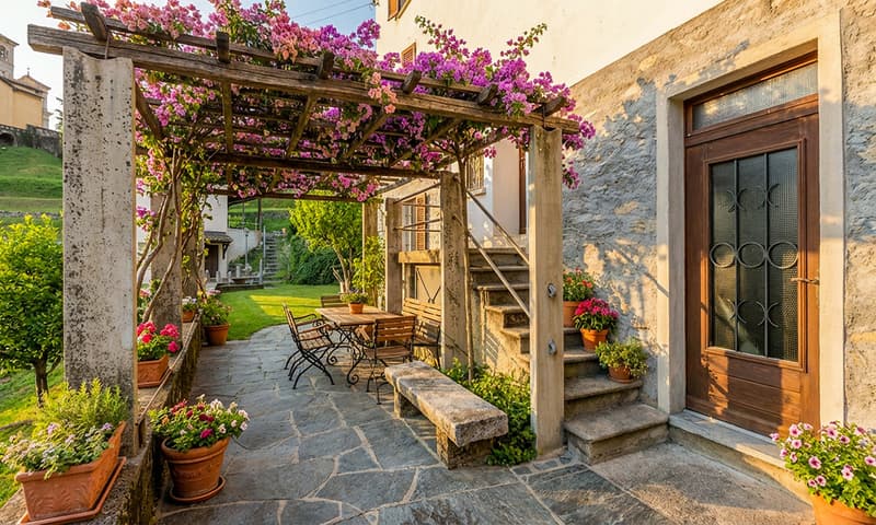 Deal - House on large plot in panoramic area in Arogno (4)