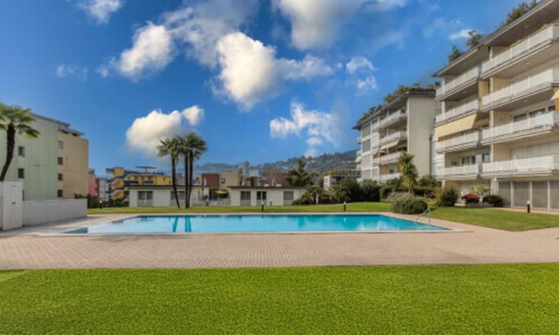 BRIGHT ATTIC 3.5 WITH LARGE ROOF TOP TERRACE IN PREGASSONA (9)
