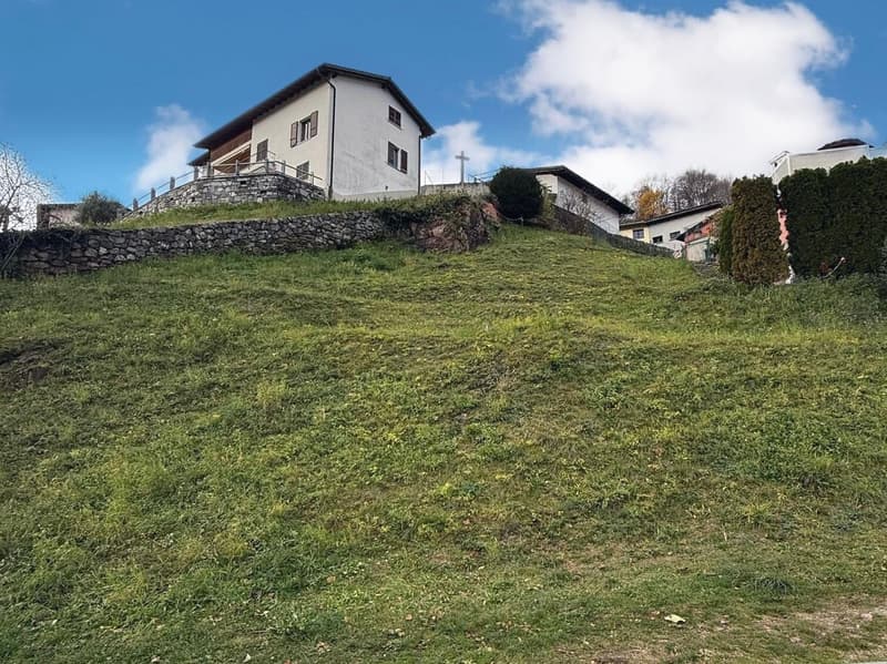 TERRENO EDIFICABILE DI 510 MQ IN OTTIMA POSIZIONE AD AROGNO (2)