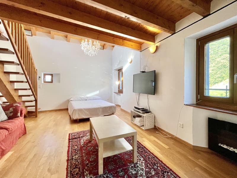 Romantic Core House of 4.5 Rooms in Pugerna (4)