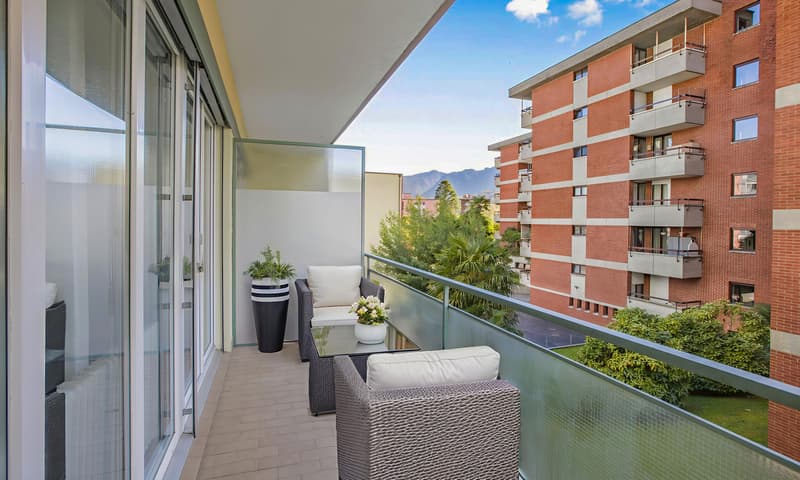 Gelegenheit - Komfortables und helles 4.5-Zimmer-Wohnung renoviert im Jahr (3)