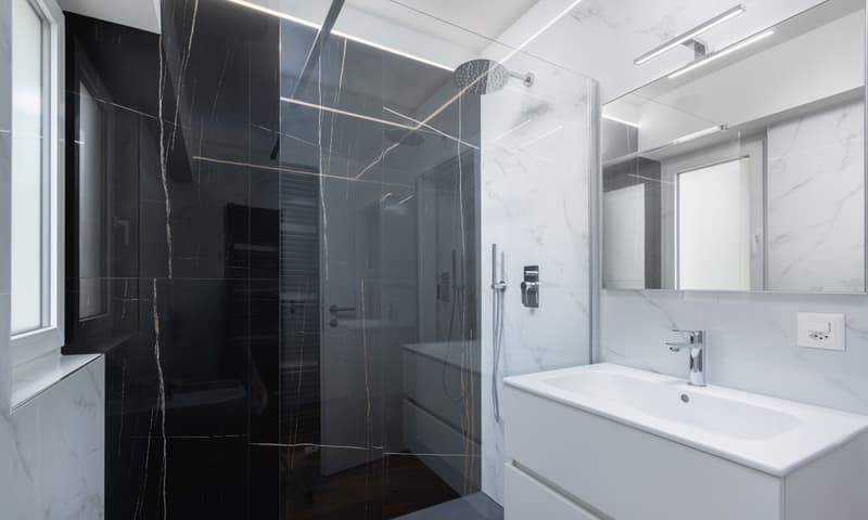 STUPENDES UND ELEGANTES 4.5-ZIMMER-WOHNUNG WIE NEU IN STABIO (8)