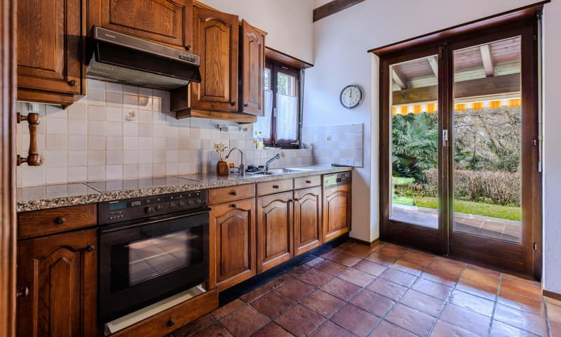 Superbe villa unifamiliale 5.5 pièces avec jardin à Muzzano (3)