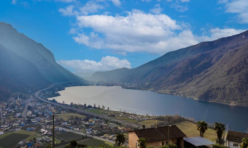 Bel appartement 2.5 pièces avec vue sur le lac et terrasse à Rovio (9)