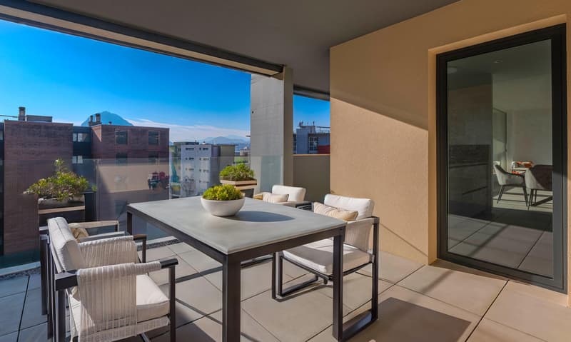 Wunderschöne und geräumige 2.5-Zimmer-Wohnung mit Terrasse in Pregassona (3)