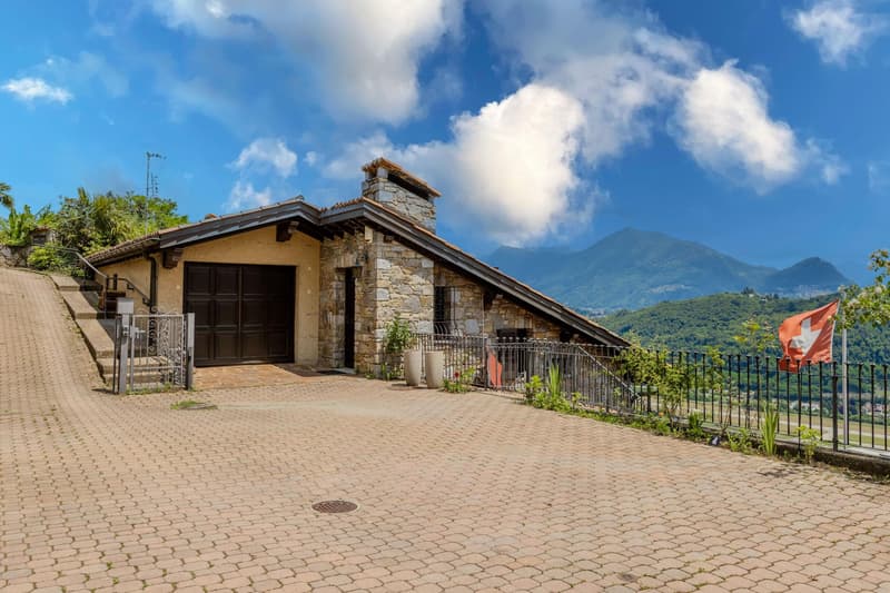 Grande villa de 7 pièces avec vue lac imprenable à Cimo-Bioggio (8)