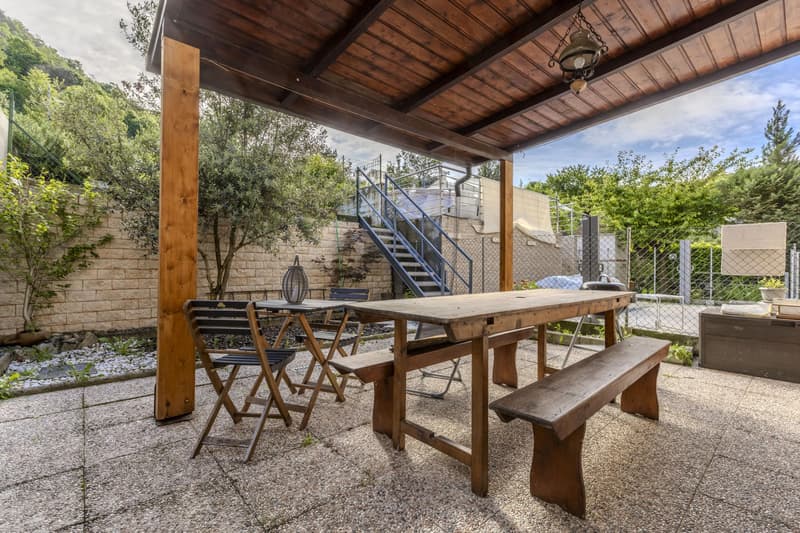 Maison spacieuse et lumineuse de 4,5 pièces avec jardin à Seseglio (2)
