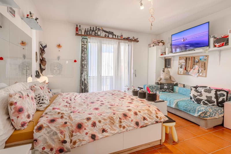 Villa spacieuse de 6.5 pièces dans le vert à Breno (7)