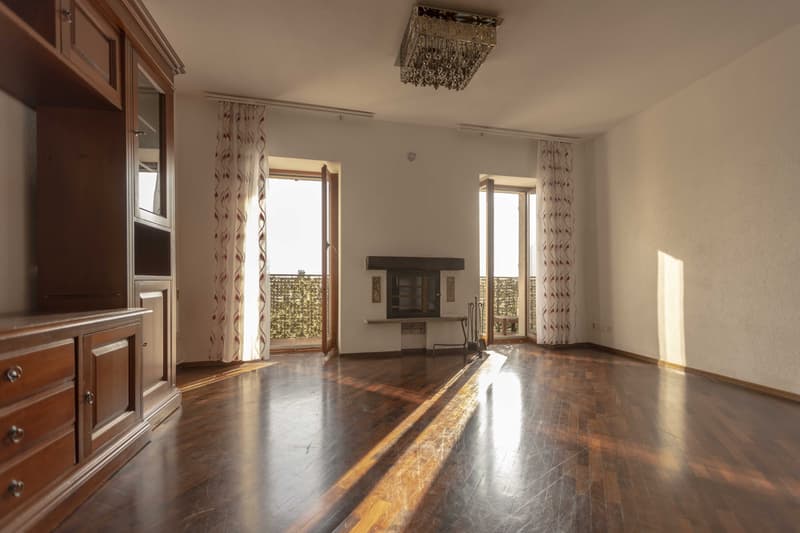 AUSSERGEWÖHNLICHER PREIS - 3.5 DUPLEX MIT SEEBLICK IN RUVIGLIANA (4)