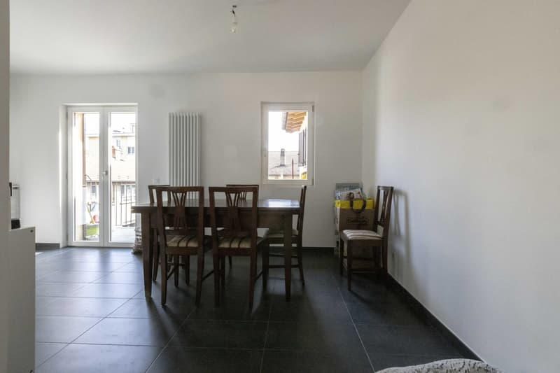 SPLENDIDES 3.5 LOCALE IN NEUER RESIDENZ IN RANCATE (2)