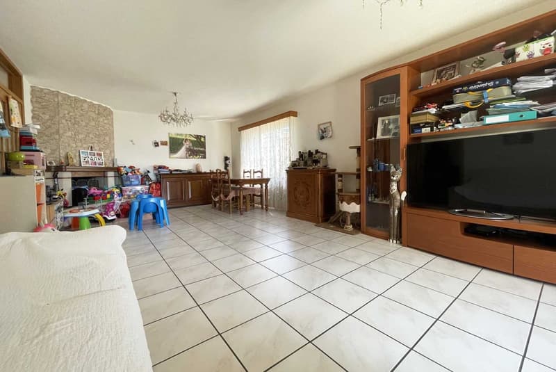Superbe villa unifamiliale de 4,5 pièces avec jardin à Stabio (2)