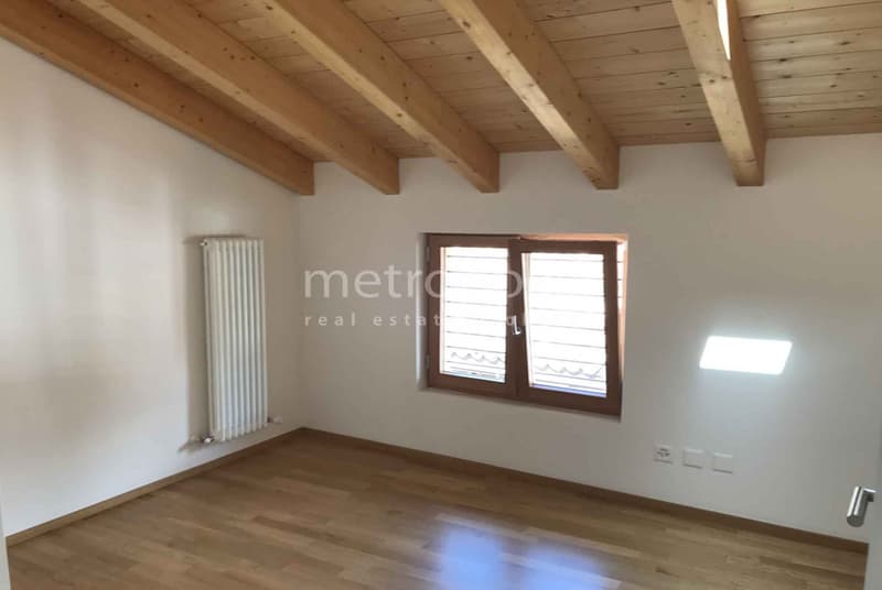 Schönes 3.5-Zimmer-Apartment im letzten Stock in Rancate (7)