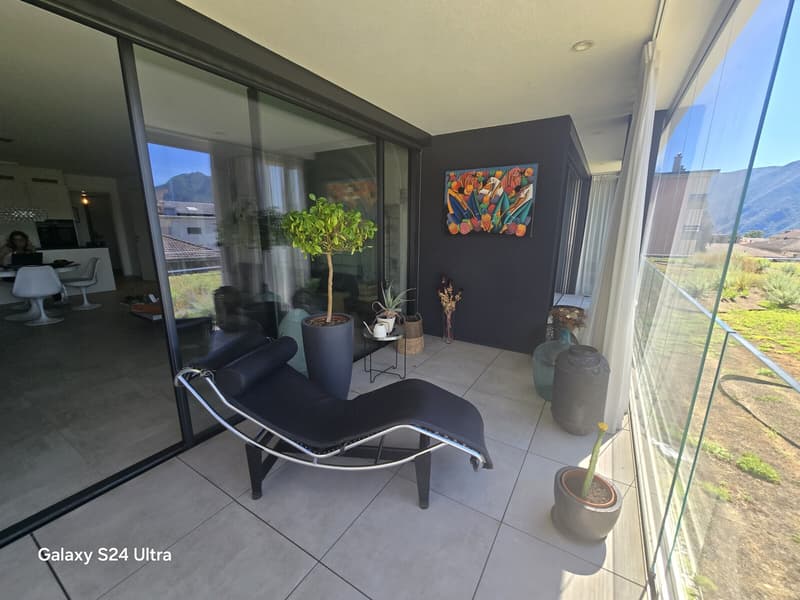 Modern 4.5 room apartment with terrace in Massagno (6)