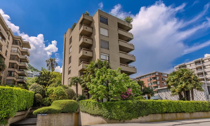 ZAUBERHAFTES 3.5 ZIMMER WOHNUNG MIT SEEBLICK IN LUGANO PARADISO (8)
