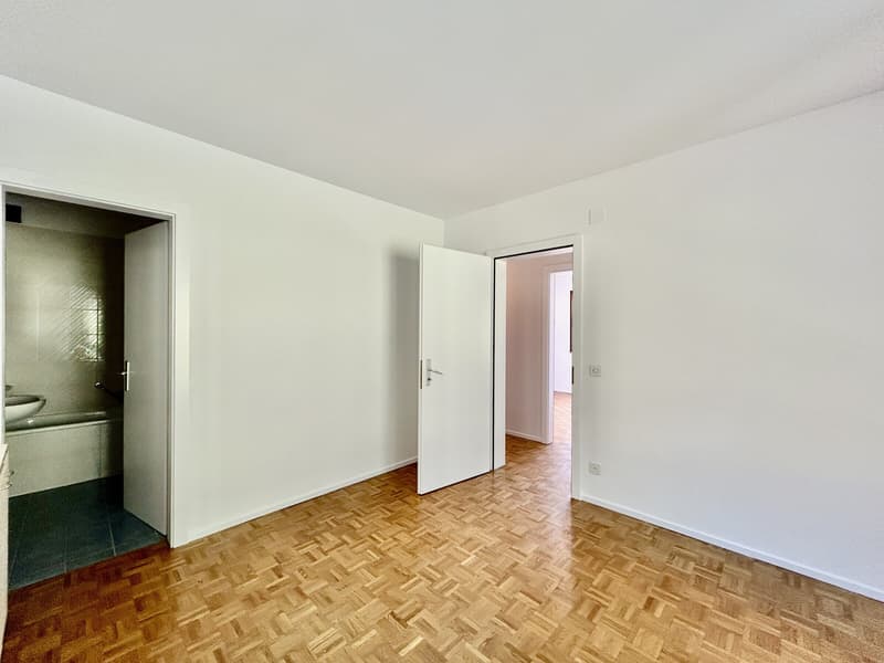 RENTAL OF A RENOVATED 4.5 ROOM APARTMENT WITH TERRACE IN MAGLIASO (9)
