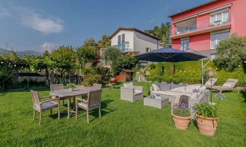 ESCLUSIVA VILLA 6.5 CON GIARDINO E VISTA APERTA A DAVESCO (9)