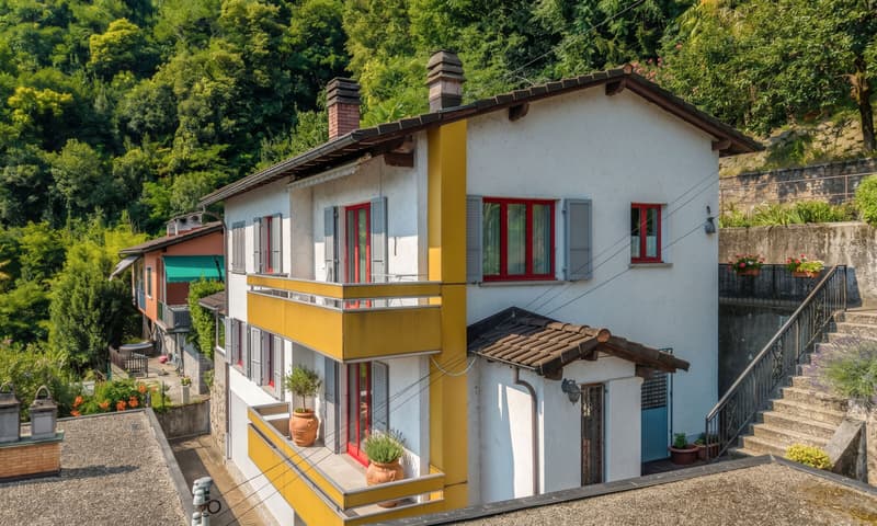 Charming Semi-Detached House 6.5 Rooms with Lake View in Maroggia (9)