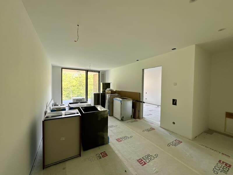 NEUE 2.5-ZIMMER-WOHUNG MIT GROSSEM BALKON IN LUMINO (6)