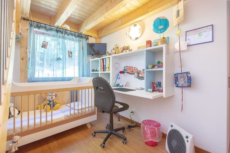 Beautiful and modern 4.5-room house with lake view in Pura (6)