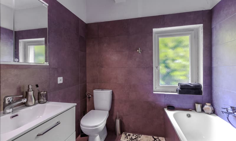 Beautiful Ticinese house with 5.5 rooms and lake view in Cugnasco (6)