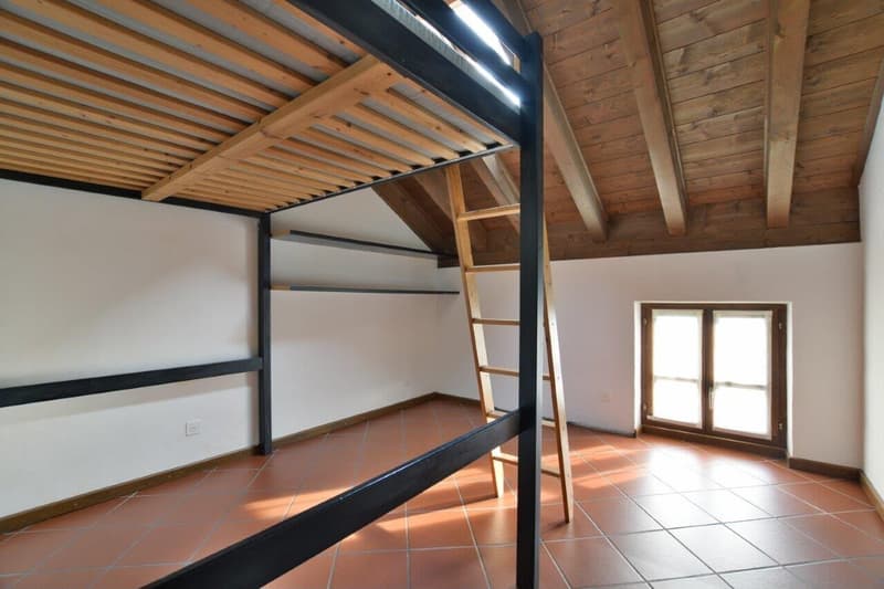 Grande et lumineuse maison sur 2 étages dans le Locarnese (7)