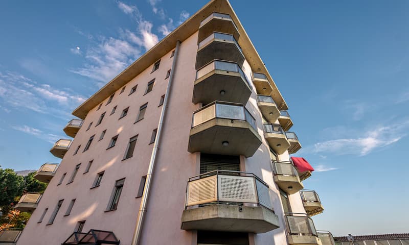 BRIGHT AND SPACIOUS 3.5-ROOM APARTMENT WITH GARDEN IN VIGANELLO (9)