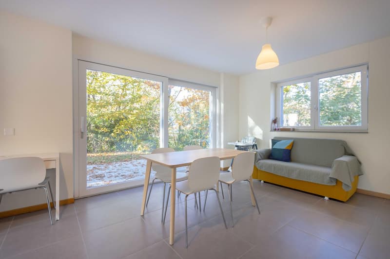 Spacious 3.5-room apartment with large garden in Breganzona (5)