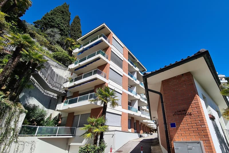 3.5 rooms with breathtaking lake view in Lugano Castagnola (8)