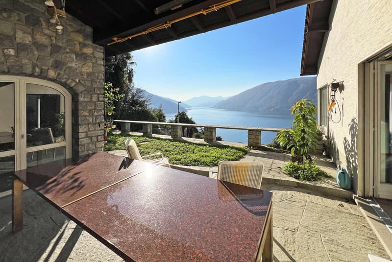 VILLA 6.5 LOCALI CON STUPENDA VISTA LAGO E PISCINA A BISSONE (3)
