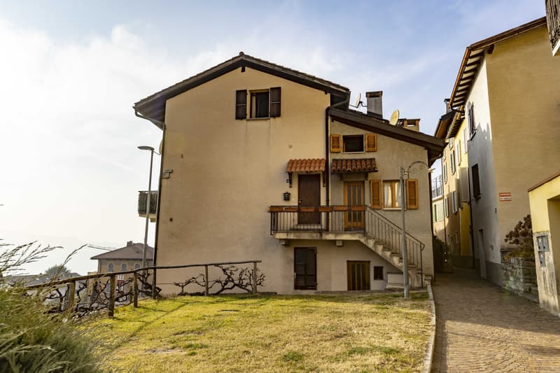 AFFARE - GRAZIOSO 3.5 LOCALI DUPLEX VISTA LAGO A RUVIGLIANA (8)