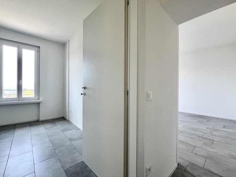AMPIO 3.5 LOCALI RINNOVATO ULTIMO PIANO A MORBIO INFERIORE (5)
