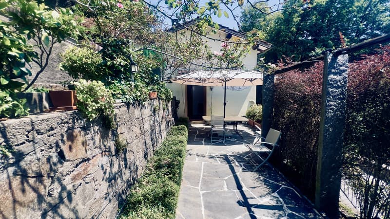 GRANDE CASA 4.5 LOCALI DA RISTRUTTURARE AD ARANNO (1)