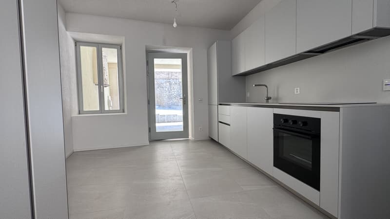 ELEGANTE APPARTAMENTO 2.5 LOCALI IN CENTRO A MENDRISIO (1)