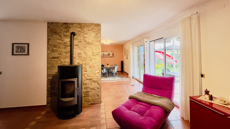 SPLENDIDA VILLA 7.5 LOCALI CON GIARDINO PRIVATO A MONTEGGIO (2)