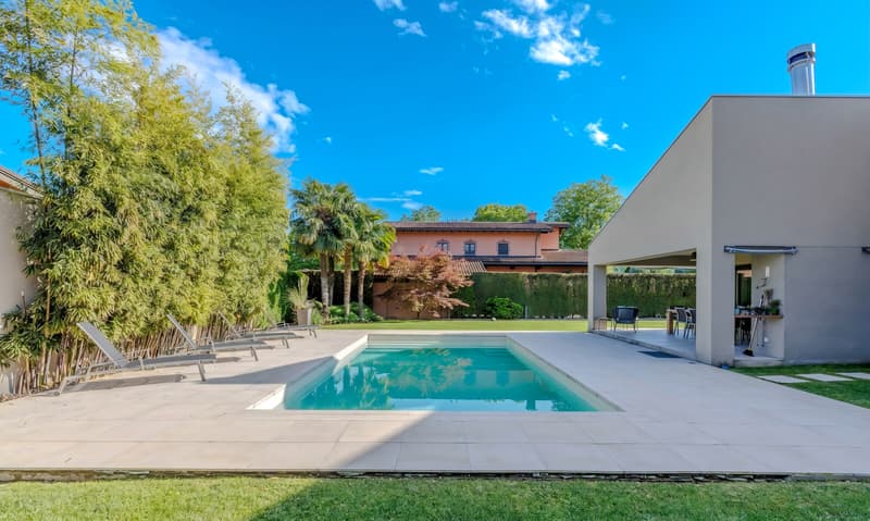 MODERNA VILLA 7.5 LOCALI CON PISCINA E TERRENO A MAGLIASO (2)