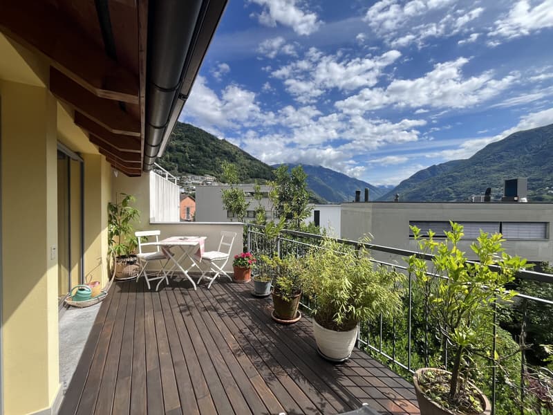 RINNOVATA CASA DI NUCLEO CON GIARDINO A MONTE CARASSO (3)