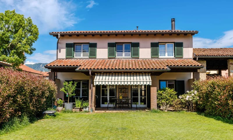 MAGNIFICA CASA 5.5 LOCALI CON GIARDINO A GENESTRERIO (3)
