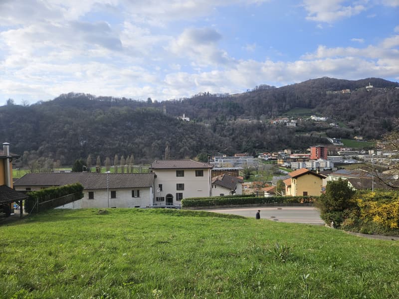 TERRENO EDIFICABILE DI 1000 MQ CON VISTA APERTA A BARBENGO (4)