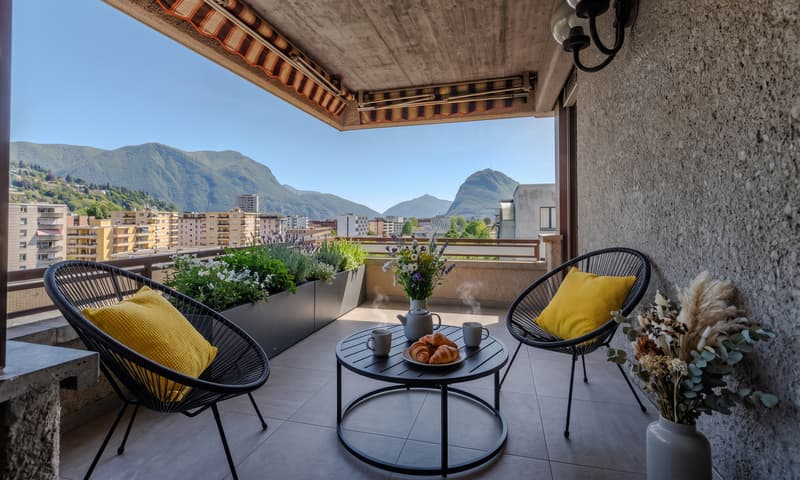 SPAZIOSO 5.5 LOCALI CON VISTA APERTA A POCHI PASSI DA LUGANO (2)